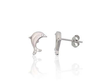 Silver stud earrings 