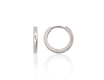 Silberne Ohrringe mit dem runden Verschluss 