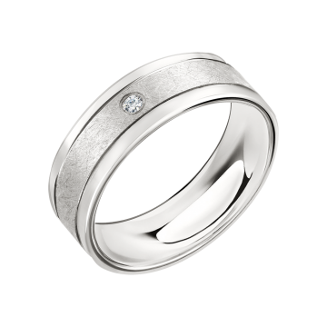 Wedding silver ring with zirconia 
