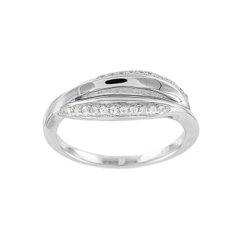 Silver ring with zirconia 