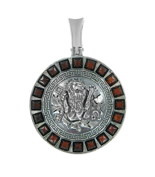 Серебряная подвеска 925 пробы, знак зодиака "Лев" Вставка: натуральный янтарь 