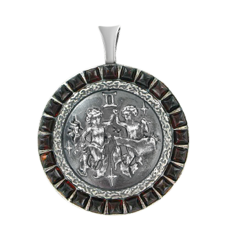 Серебряная подвеска 925 пробы, знак зодиака "Близнецы" Вставка: натуральный янтарь 