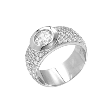 Silver ring with zirconia 