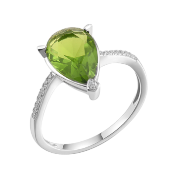 Silver ring with zirconia 