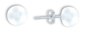 Silver earrings with pearl 