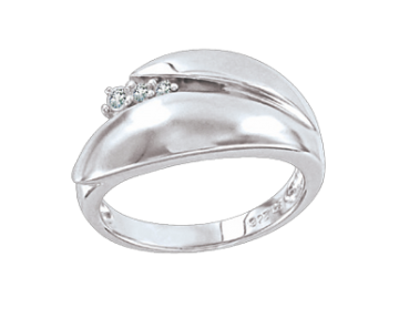 Женское серебряное кольцо 925 пробы. Вставка: Фианиты 