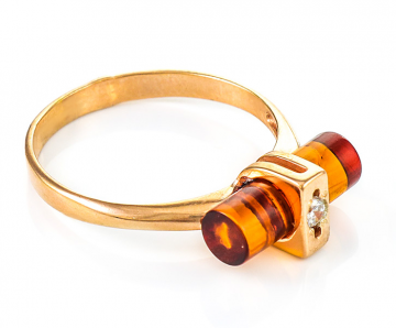 Женское Кольцо в серебре 925 пробы позолоченное с янтарем 